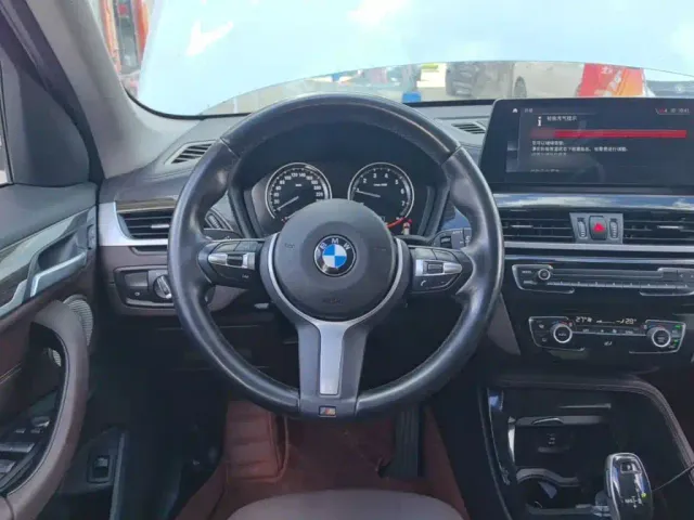 BMW X1 — Фото автомобиля 10