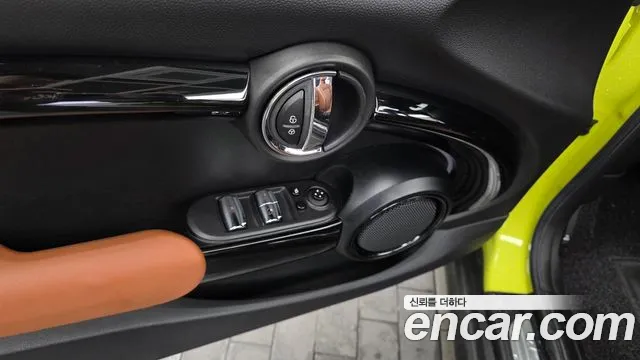 Mini Cooper Convertible — Фото автомобиля 26