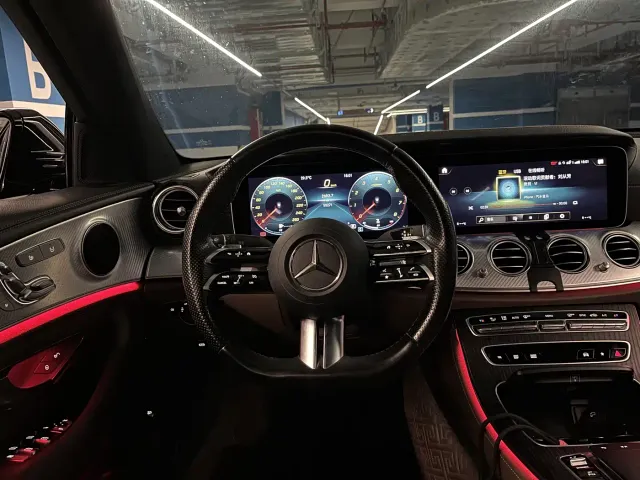 Mercedes-Benz E-Class — Фото автомобиля 16