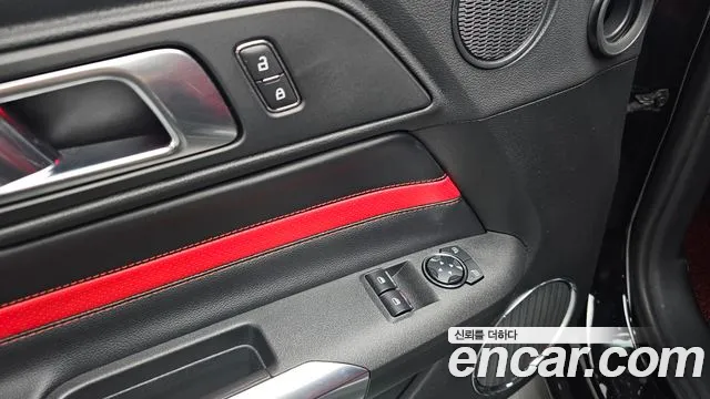 Ford Mustang — Фото автомобиля 18