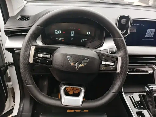 Wuling Asta — Фото автомобиля 10