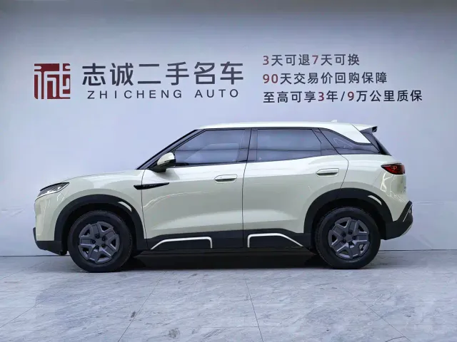 BYD Yuan UP — Фото автомобиля 5