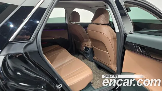 Hyundai Grandeur GN7 — Фото автомобиля 11