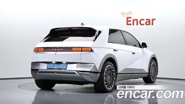 Hyundai Ioniq 5 — Фото автомобиля 2