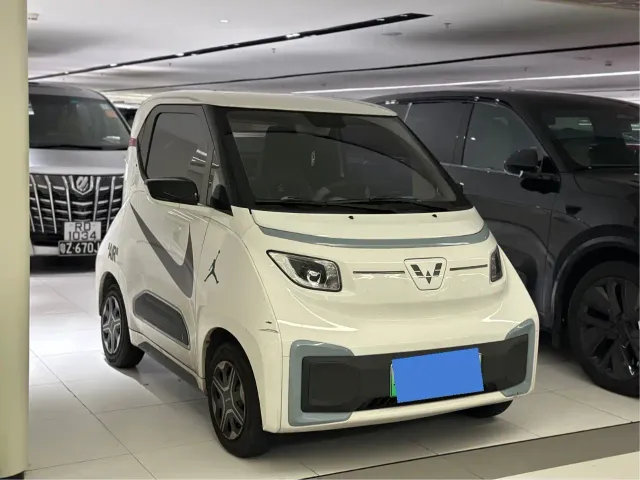 Wuling NanoEV — Фото автомобиля 3