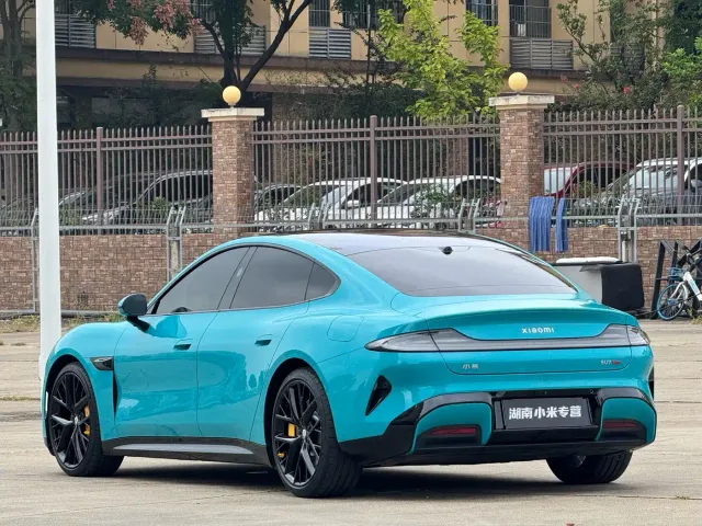 Xiaomi SU7 — Фото автомобиля 10