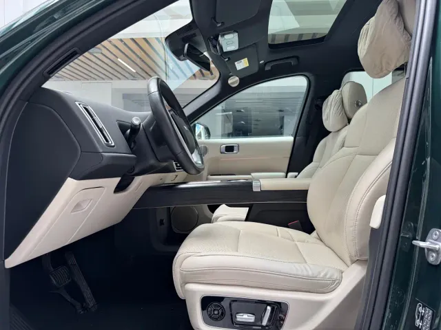 Li Auto L9 — Фото автомобиля 10