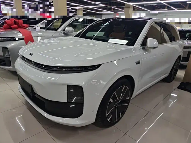 Фотография автомобиля — Li Auto L6
