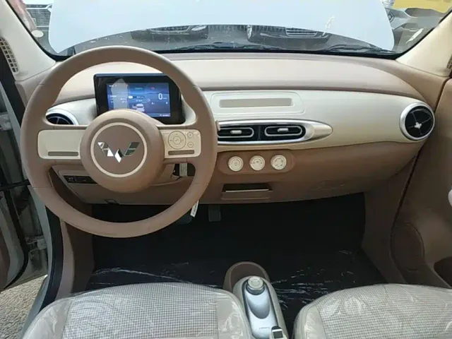 Wuling Hongguang Mini EV — Фото автомобиля 9