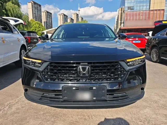Honda Accord — Фото автомобиля 2