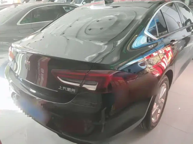 Buick Regal — Фото автомобиля 6