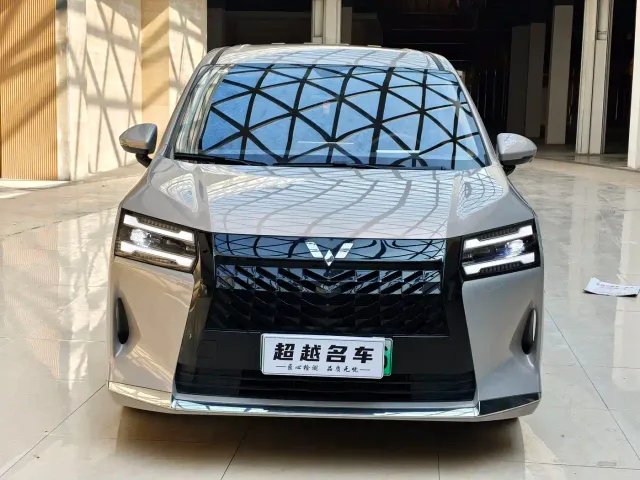 Wuling Starlight 730 — Фото автомобиля 2