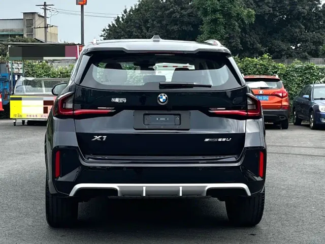 BMW X1 — Фото автомобиля 15
