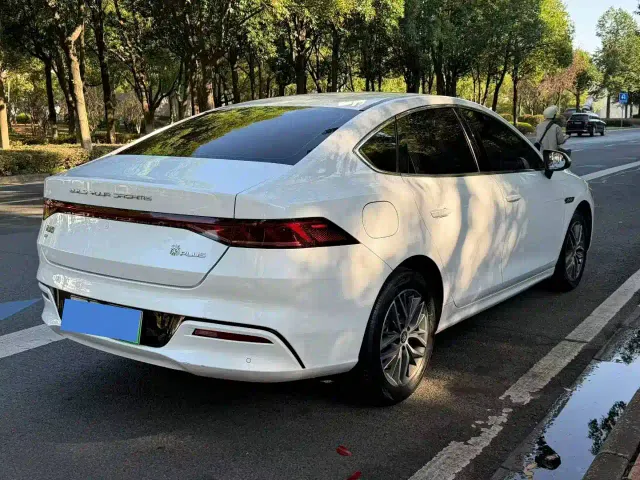 BYD Qin PLUS — Фото автомобиля 7