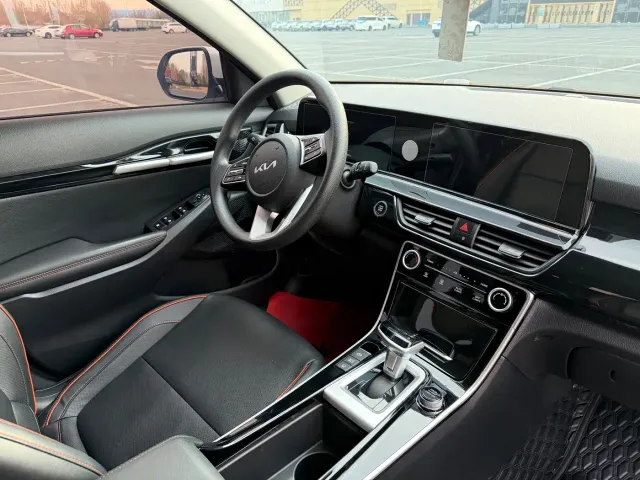 Kia Seltos — Фото автомобиля 16