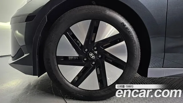 Hyundai Ioniq 6 — Фото автомобиля 5