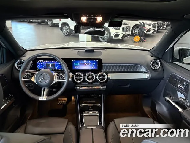 Mercedes-Benz EQB — Фото автомобиля 8