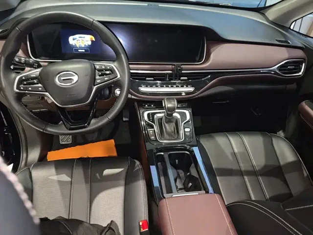 GAC Trumpchi M6 — Фото автомобиля 9