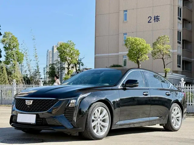 Фотография автомобиля — Cadillac CT5