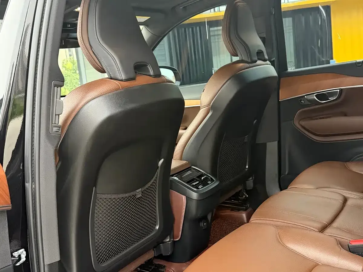 Volvo Volvo XC90 2022 B6 Smart Elite Luxury 7-Seater — Фото автомобиля 7