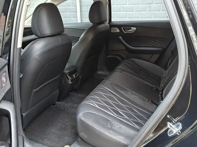 Roewe D7 — Фото автомобиля 15