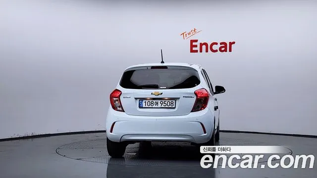 Chevrolet Spark — Фото автомобиля 4