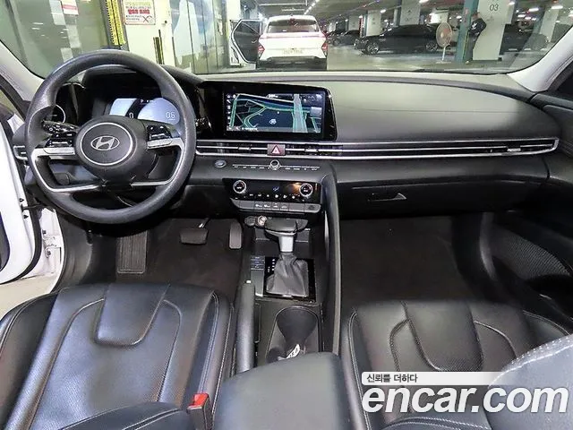 Hyundai Avante — Фото автомобиля 10