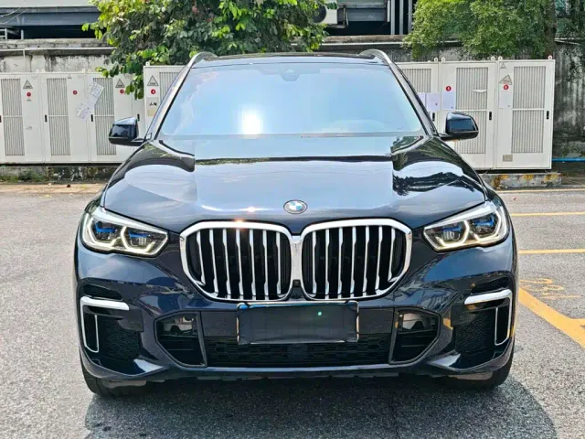 BMW X5 — Фото автомобиля 2