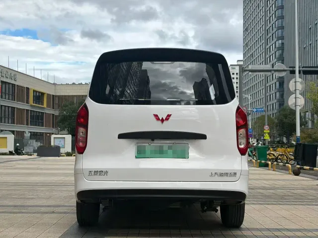 Wuling Hongguang — Фото автомобиля 8