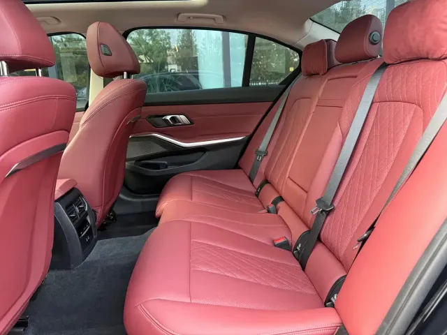 BMW BMW 3 Series 2025 325Li M Sport Package — Фото автомобиля 6