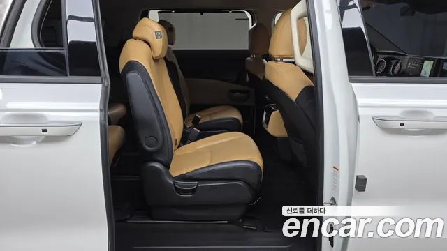 Kia Carnival 4th Gen — Фото автомобиля 17