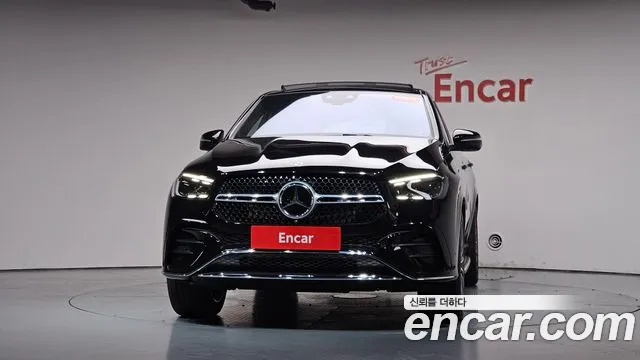 Mercedes-Benz GLE-Class — Фото автомобиля 2