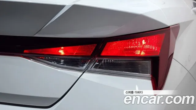 Hyundai Avante CN7 — Фото автомобиля 8