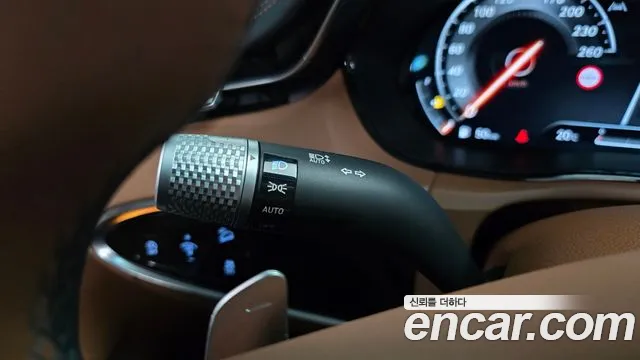 Genesis GV70 — Фото автомобиля 27