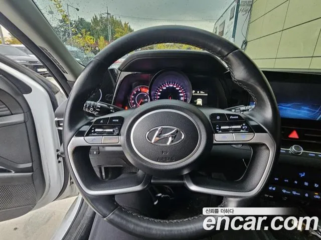 Hyundai Avante CN7 — Фото автомобиля 14