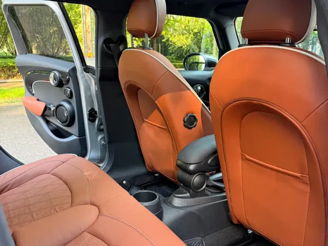 MINI Hatch — Фото автомобиля 12