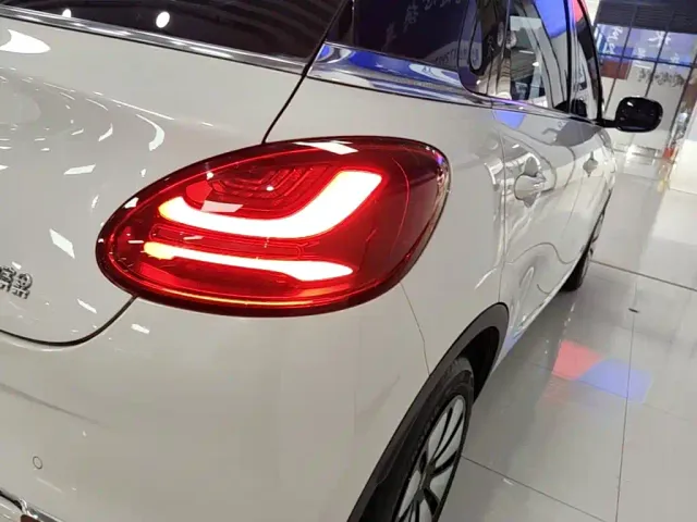 Wuling Bingo — Фото автомобиля 7