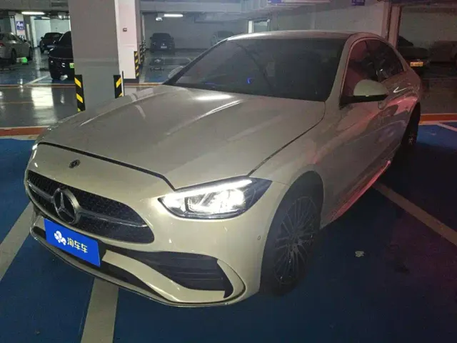 Фотография автомобиля — Mercedes-Benz C-Class