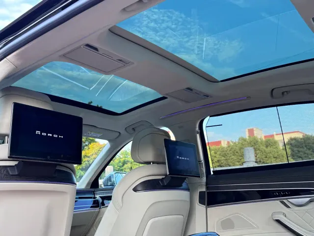 Audi A8 — Фото автомобиля 23