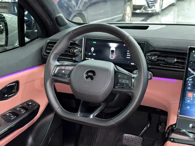 Nio EC6 — Фото автомобиля 13
