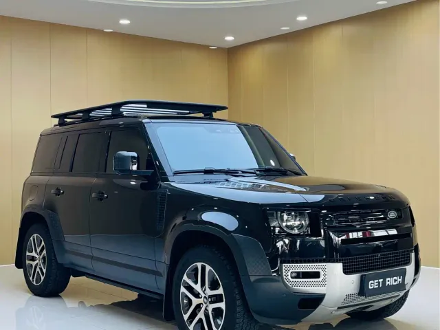 Land Rover Defender — Фото автомобиля 3