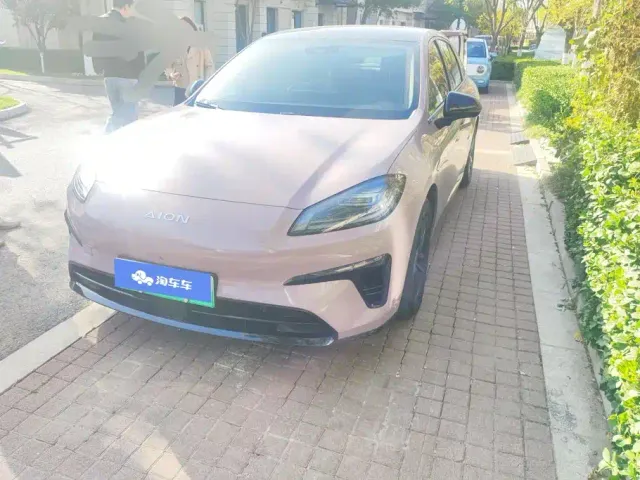 Фотография автомобиля — GAC Aion RT