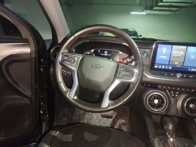 Chevrolet Trailblazer — Фото автомобиля 6
