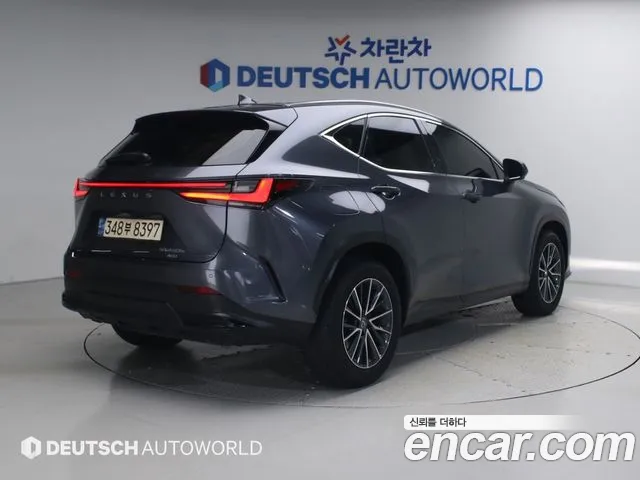 Lexus NX — Фото автомобиля 2