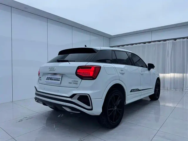 Audi Q2L — Фото автомобиля 4