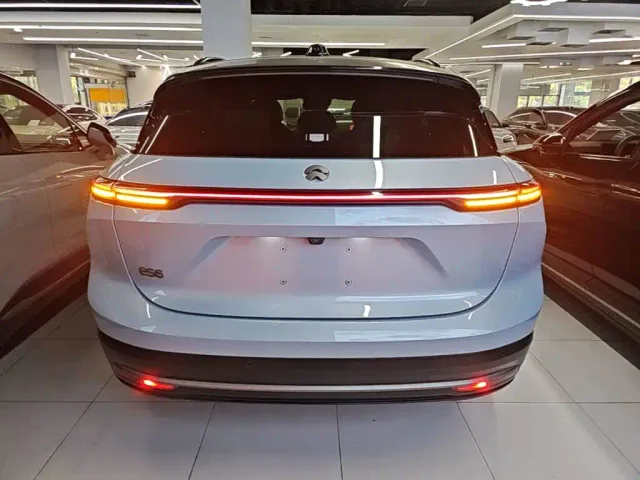 Nio ES6 — Фото автомобиля 5