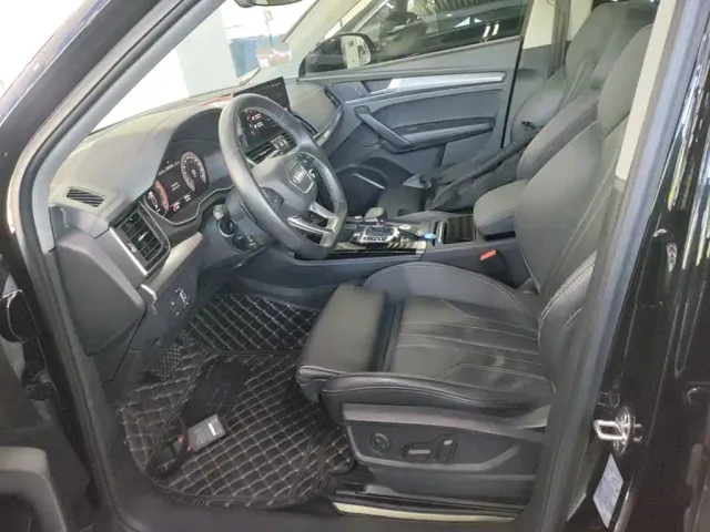 Audi Q5L — Фото автомобиля 14