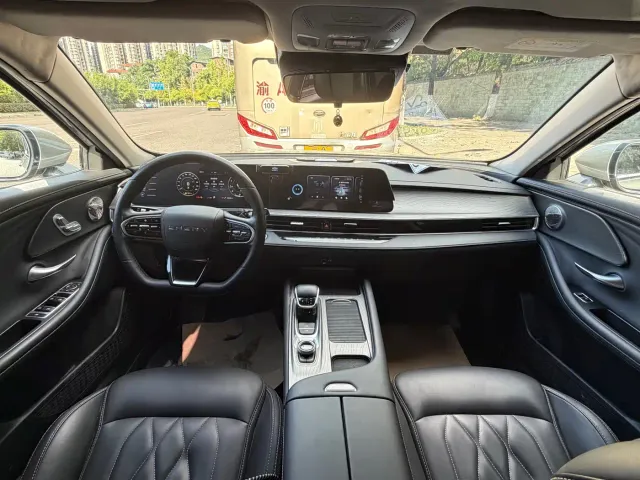 Chery Arrizo 8 — Фото автомобиля 7