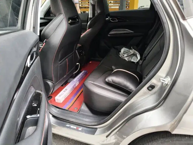 Changan Z6 — Фото автомобиля 14