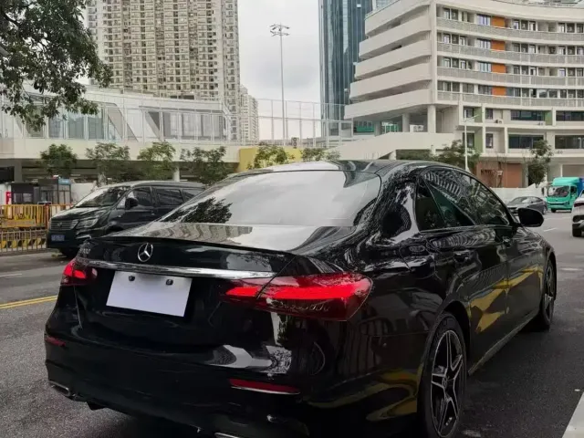 Mercedes-Benz E-Class — Фото автомобиля 7